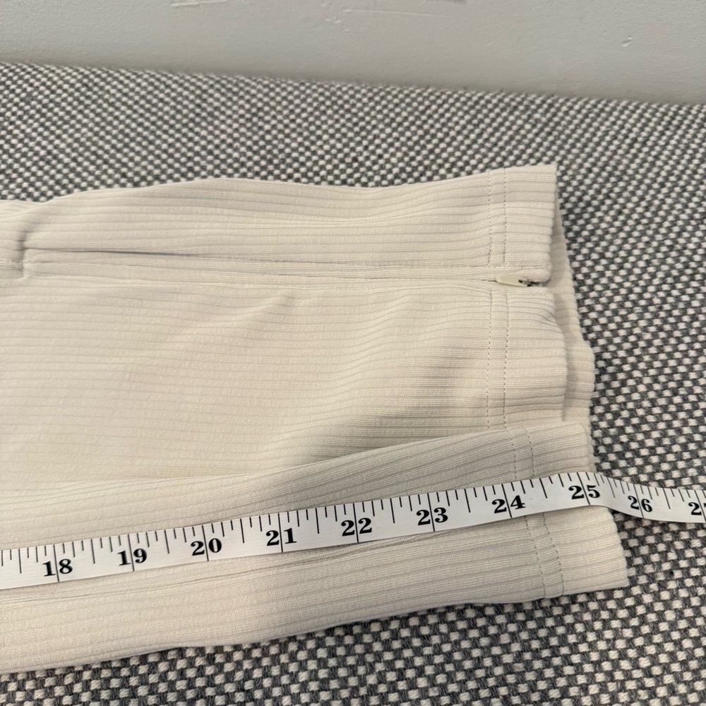 Lululemon Ribbed Softstreme Zip-Leg High-Rise Cropped Pants 25" Bone size 10 - Picture 11 of 12